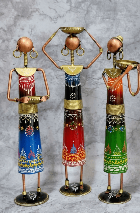 Metal Tribal Lady Figurine Set Decorative Showpiece
